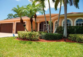 Charming vacation home in Port St Lucie.